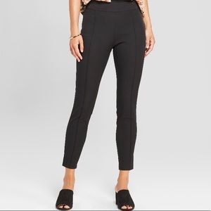 Pleated Black Pants with Elastic Waistband